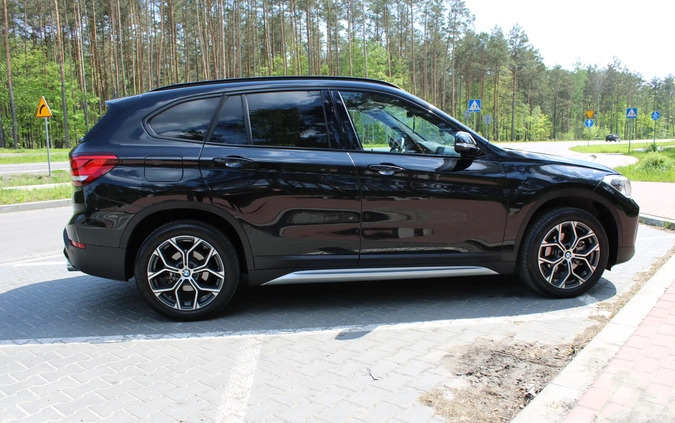 BMW X1 cena 129800 przebieg: 56000, rok produkcji 2020 z Warszawa małe 379